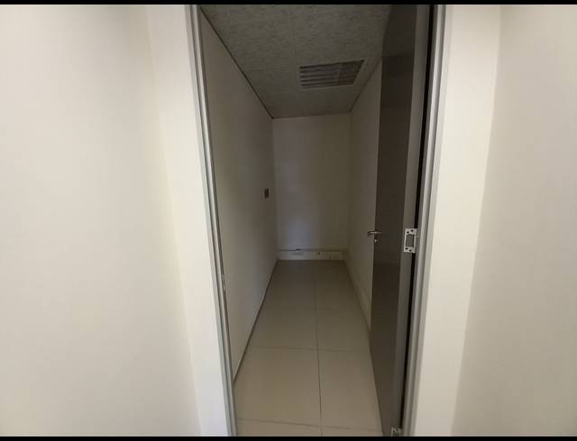 324M² OFFICE TO LET IN HURLINGHAM